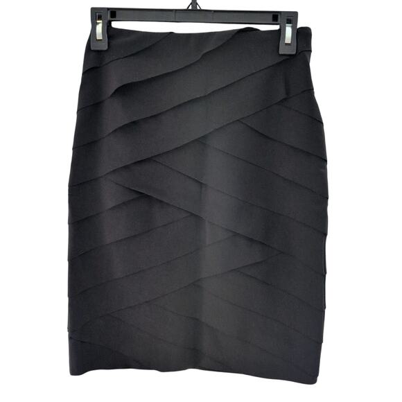 White House Black Market Instantly Slimming Black Bandage Skirt Size 2 - Picture 1 of 6